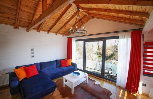 Agva Villa | Ağva'da nehir kenarında ahşap dubleks villa keyfi..
