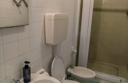 Province of Bologna Apartment | A 10 Minuti a Piedi Dall'aeroporto con Sempre Disponibile 24/24