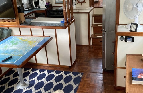 Tavernier Boat Rental | A 57-foot trawler in Islamorada