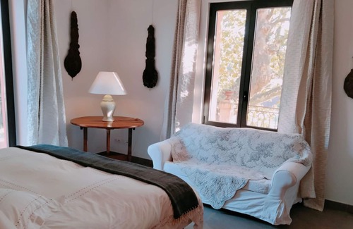 Costieres Villa | A bastide of authenticity in the heart of nature - by feelluxuryhdays