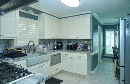 Meadows Place House | A beautiful home in a quiet neighborhood with recent updated features.