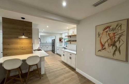 Mount Dora House | A beautiful lakeside retreat for the whole family, even your pets!n