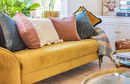 Newquay Cottage | A beautiful large terraced house within 5 minutes walk to the beach and town.