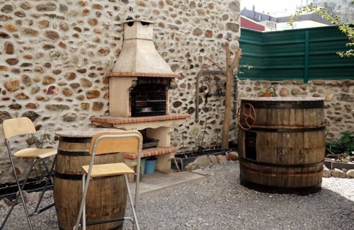 O Barco de Valdeorras Ski Chalet | "A CASONA DO BARCO" Big house with porch and garden