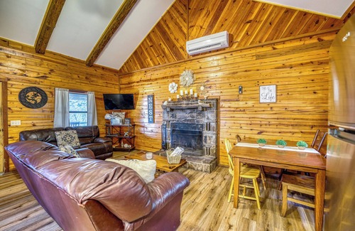 Saint Joe Cabin | A charming family cabin nestled in the heart of Saint Joe.