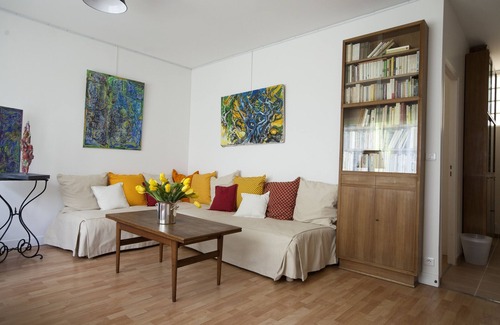 Malakoff House | A charming guest house in a garden 500m from Paris