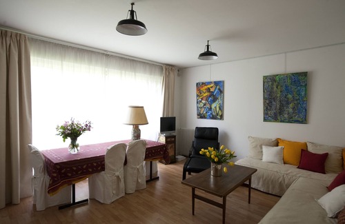 Malakoff House | A charming guest house in a garden 500m from Paris