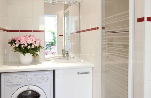 Malakoff House | A charming guest house in a garden 500m from Paris