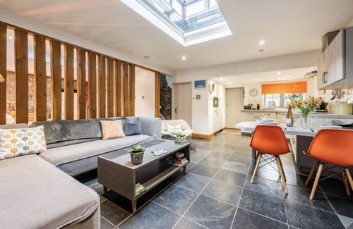 Holt House | a charming hideaway in Blakeney village