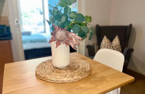 Perth Central Business District Apartment | A city oasis - full apartment with balcony