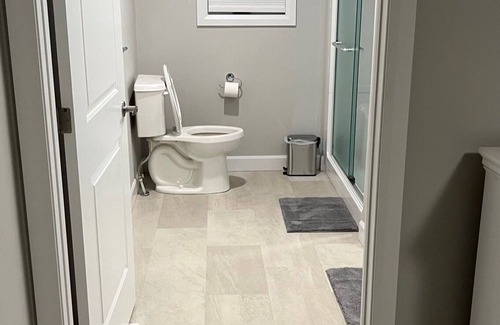 Chatham-Kent House | A complete home in Chatham, Ontario, Canada. (Sleeps 8)