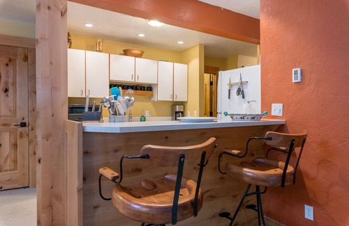 Sun Valley House | A comtemporary home that is great for families & large groups just 6 miles North