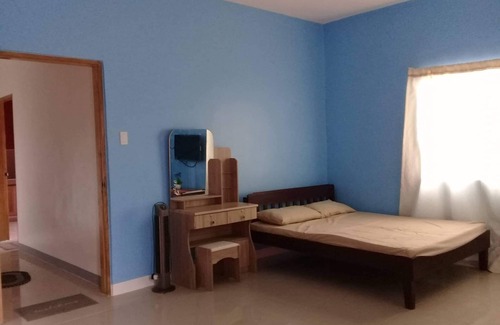 Kabankalan City Bed & Breakfast | A cozy, affordable place fit for group of people wanted to explore Kabankalan.
