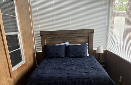 Bernice Cottage | A cozy cabin with two docks and a private boat launch