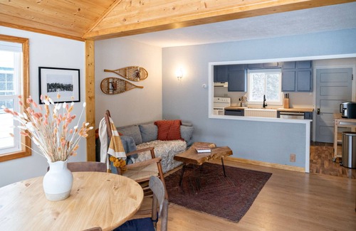 Two Harbors Cottage | A Cozy Cottage for Your North Shore Adventures!