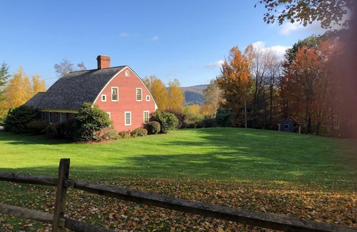 Pownal House | A cozy home nestled in the Green Mountains of Vermont!