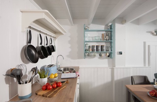 Newlyn Cottage | A delightful character cottage for couples and their dogs in the heart of Newlyn in Cornwall