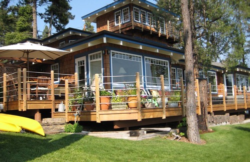 Somers House | A Delightful Sailor's Home with a Spectacular Waterfront Location