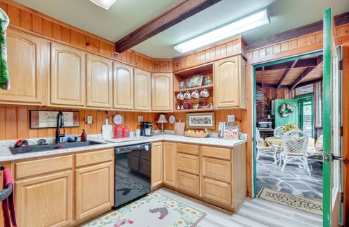 Tellico Plains Cabin | A-Frame Cabin w/Spacious Yard in Tellico Plains!