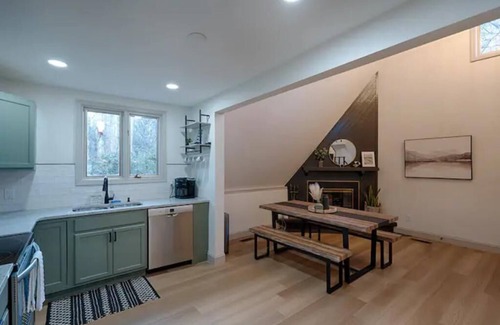 Jamestown House | A Frame of Mind