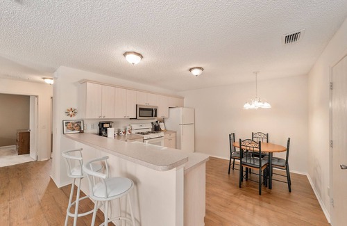 Calumet Grove House | A Furnished Villa in The Villages, 55+ Golf, Swim, Tennis, Pickleball, music...