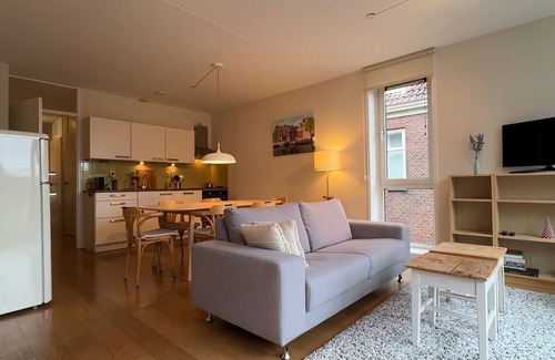 Staatsliedenbuurt Apartment | A Glimpse Into the Rich History of Amsterdam