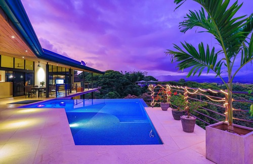 Quepos Villa | A Glimpse of paradise, unbeatable views !