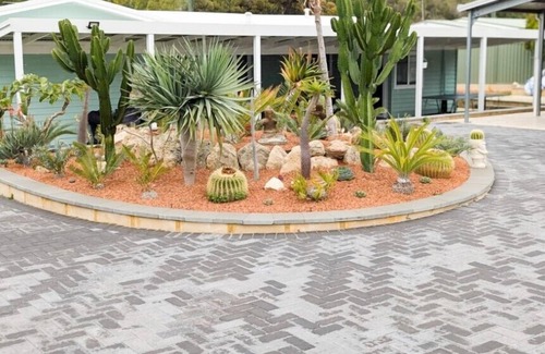 Lancelin House | A Golden Barrel - A spacious Lancelin holiday home.