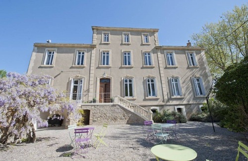 Canet House | A Gorgeous Family Friendly Wine Chateaux in a thriving Village 7 bed, Sleeps 15