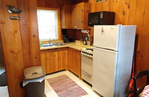 Northwoods Beach Cabin | A Great Fishing Lake!