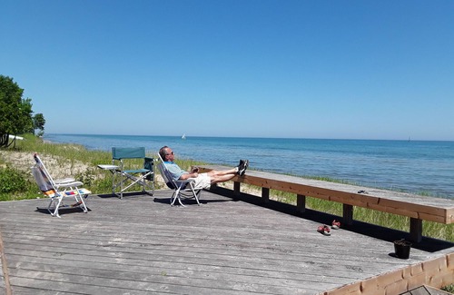 Oostburg House | A GREAT PLACE ON A GREAT LAKE!