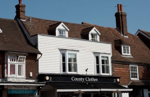 Tenterden Apartment | A great quirky listed in Tenterden high street property, for up-to 8 people