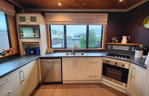 Invercargill House | A Haven in the Heart of the City