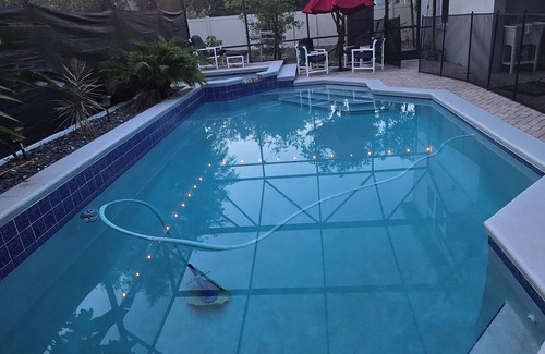 Plymouth House | A Hidden Gem, A Cozy 4-bedroom 3 bath house in gorgeous Apopka with WiFi, AC