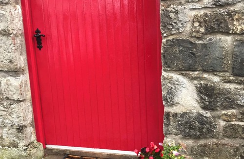 Armagh Cottage | A hidden treasure in Armagh . Minnie’s Cottage is the perfect place to relax.