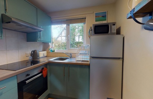 Saint Erth Praze Apartment | A holiday lodge located within the grounds of Tolroy Manor