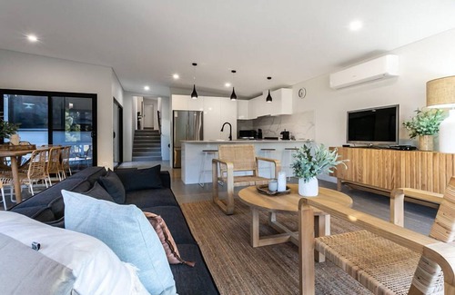 Margaret River House | A house on the lake, close to town