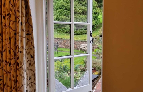 Fiddington House | A large country residence on the edge of the beautiful Quantock hills