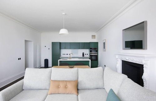 Isle of Lewis Cottage | A lews castle that sleeps 2 guests in 1 bedroom