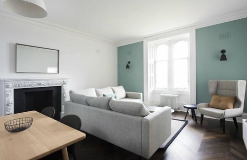Isle of Lewis Cottage | A lews castle that sleeps 2 guests in 1 bedroom