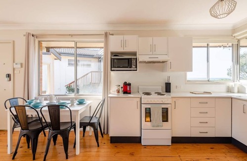 Culburra Beach House | A little beach front cottage