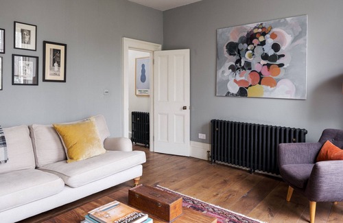 Canonbury House | A lovely four-bed family home in Canonbury Grove, Islington
