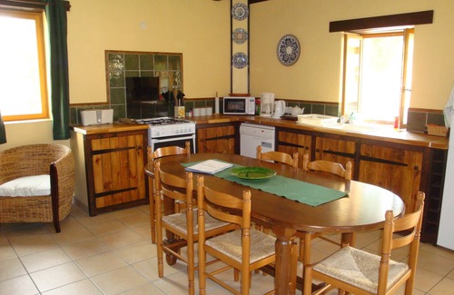 Abilly House | A lovely gite, well equipped, with private terraces and a shared heated pool