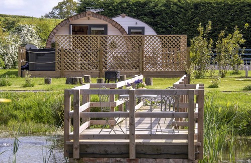 Huby Cabin | A luxurious pod with hot tub in Yorkshire close to many tourist attractions.