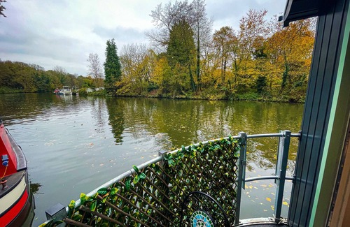 Maidstone Boat Rental | A Maidstone Cosy River Boat with Castle Views, Lady Florence.