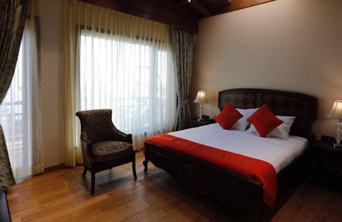 Haridwar Villa | A Majestic Luxurious Rajasi Villa Overlooking The Ganges and Rishikesh Valley