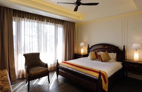 Haridwar Villa | A Majestic Luxurious Rajasi Villa Overlooking The Ganges and Rishikesh Valley