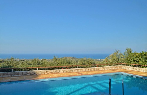 Kontomari Villa | A modern secluded villa with private pool and panoramic view