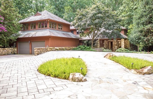 Chapel Hill House | A natural oasis and architectural wonder in Chapel Hill