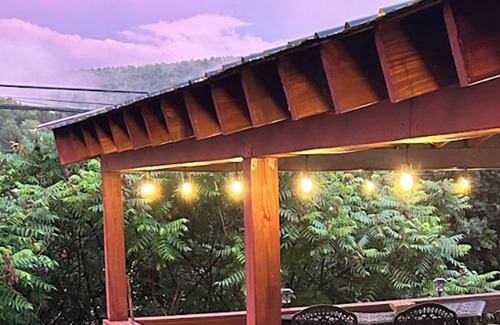 Windham House | A'Neils Windham Ski Lodge & Family Retreat